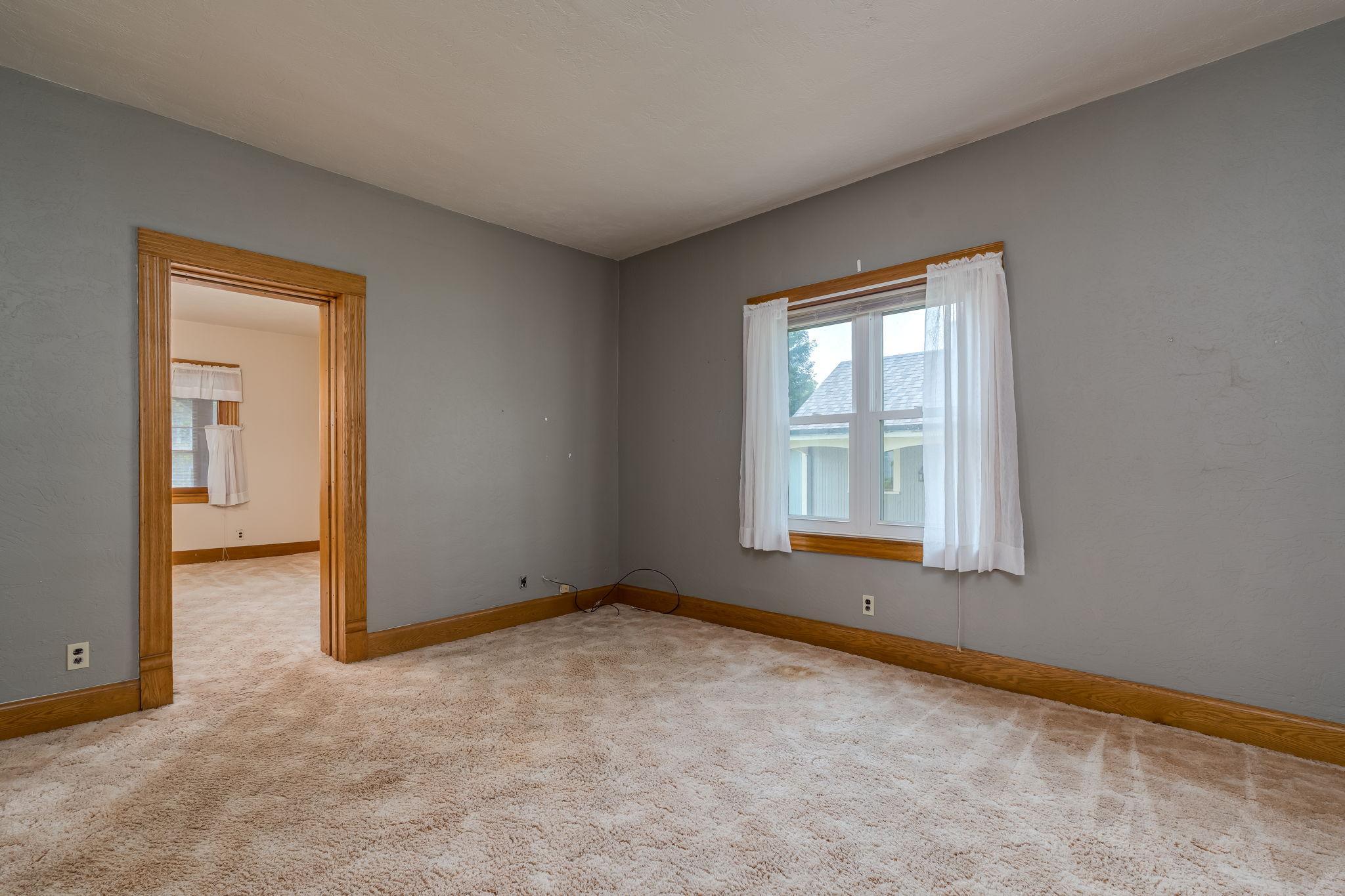 11-web-or-mls-408-s-main-st.jpg