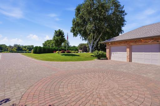 5987 24th Street NE, Willmar, MN 56201