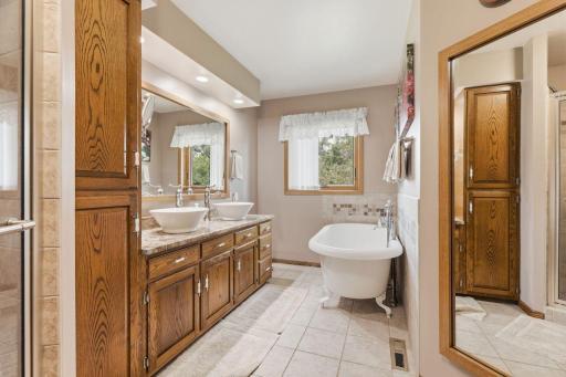 5987 24th Street NE, Willmar, MN 56201