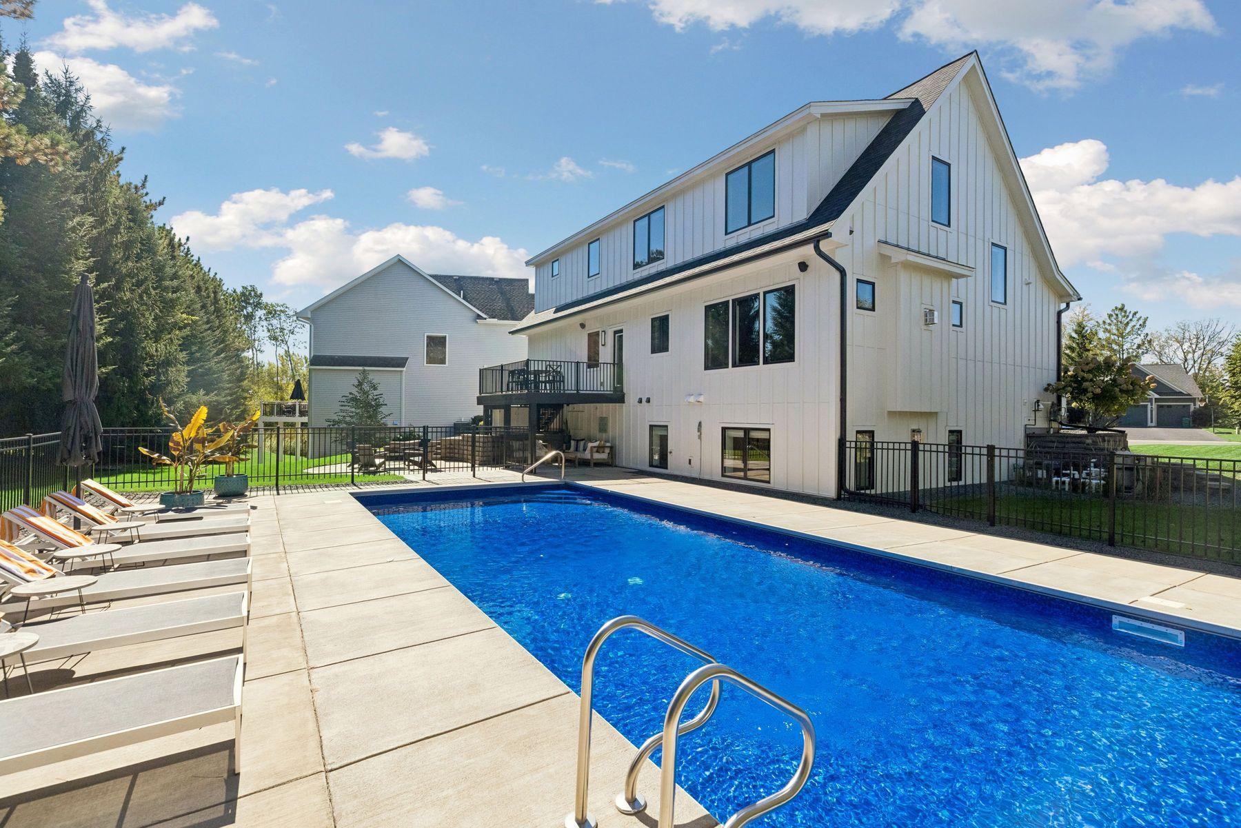 New pool liner