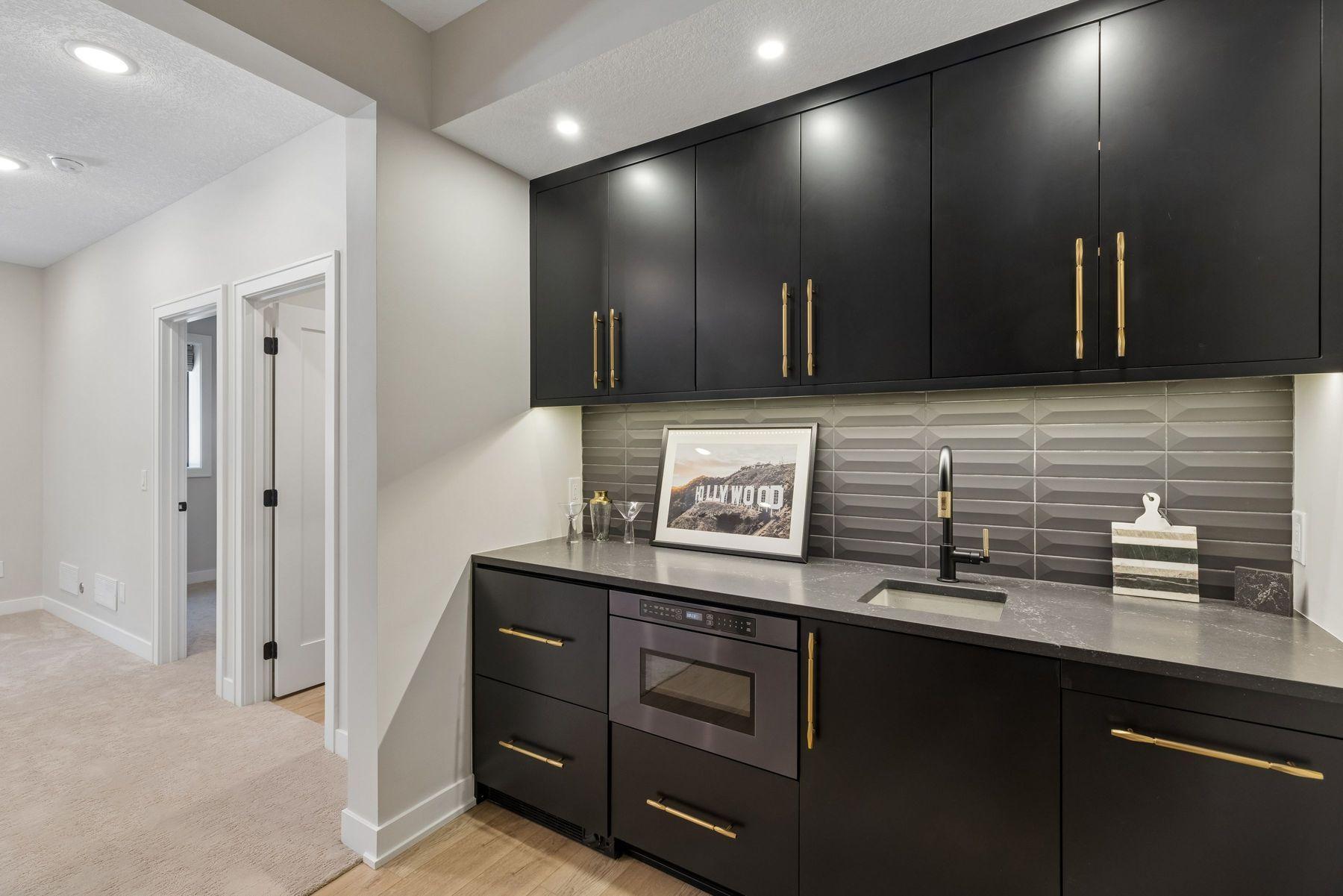 Lower level has a full kitchenette
