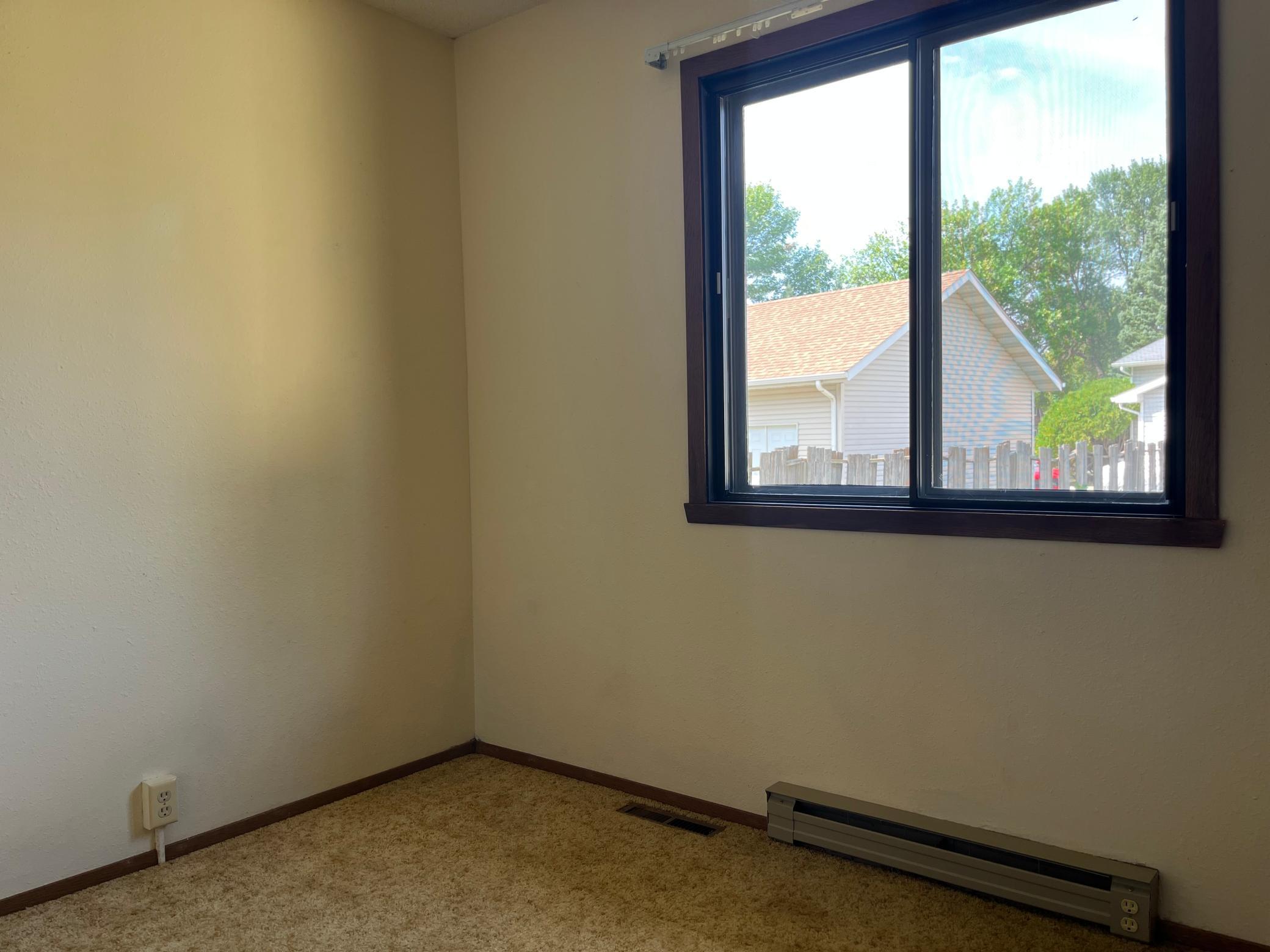 UPPER BEDROOM