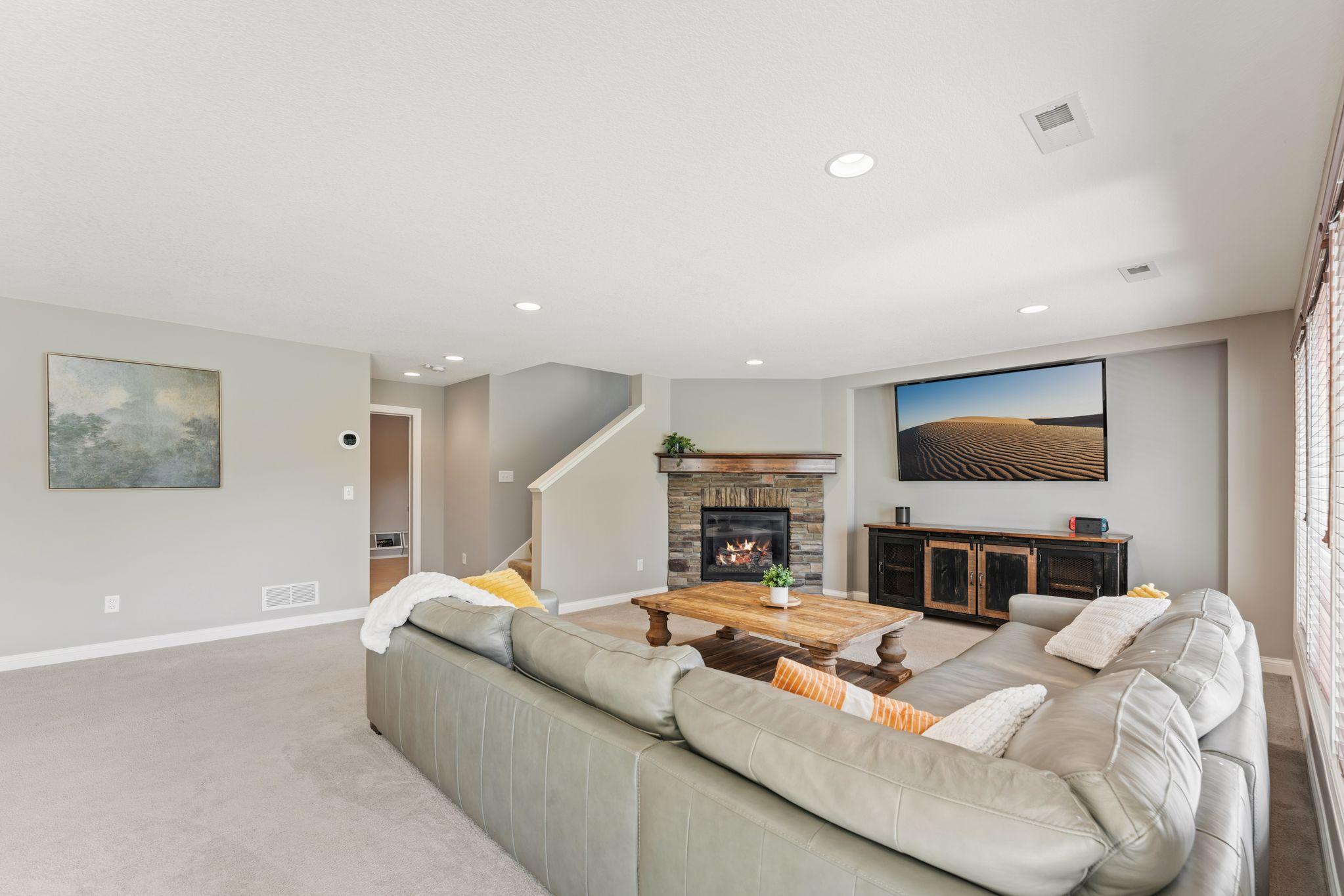 30 Lowever Level Family Room 4.jpg