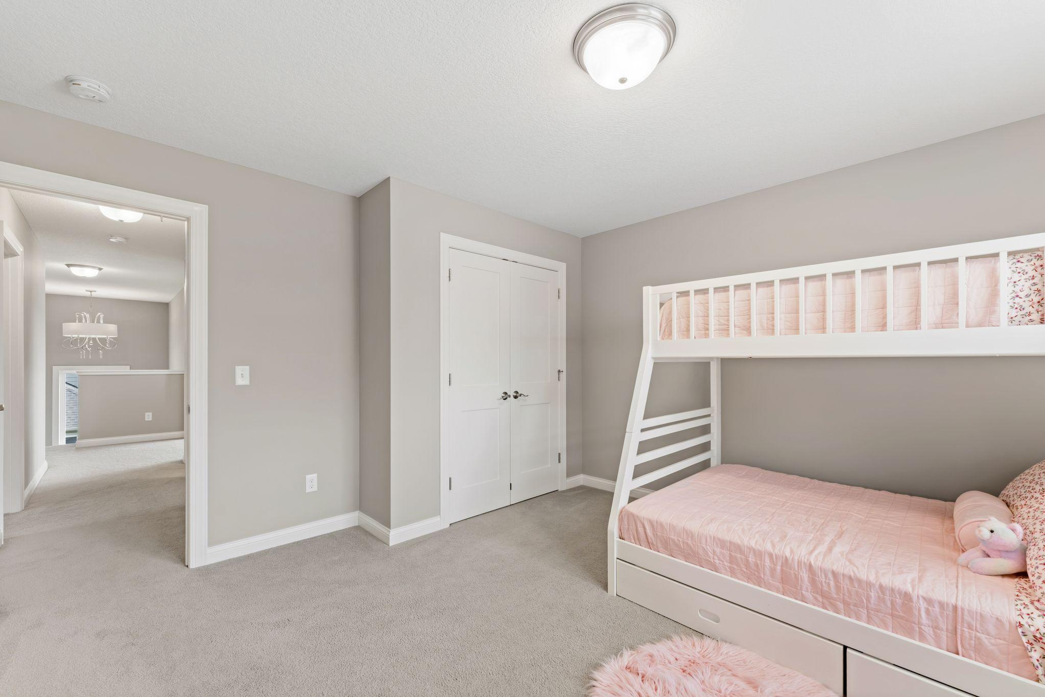 25 Bed 3 Jack & Jill Bath 2.jpg