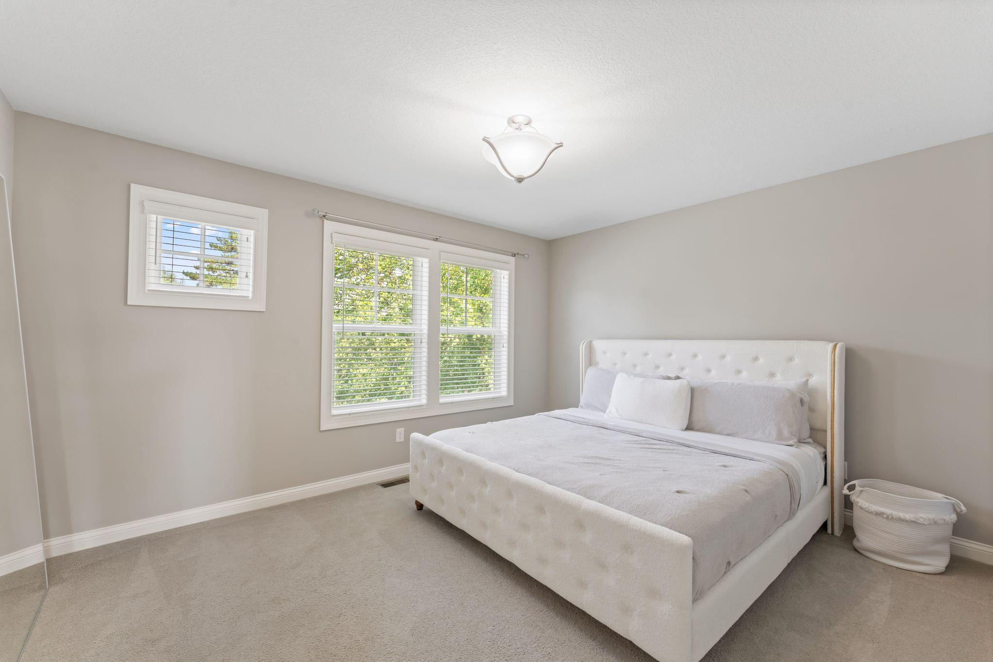 24 Bed 2 Private En Suite 1.jpg