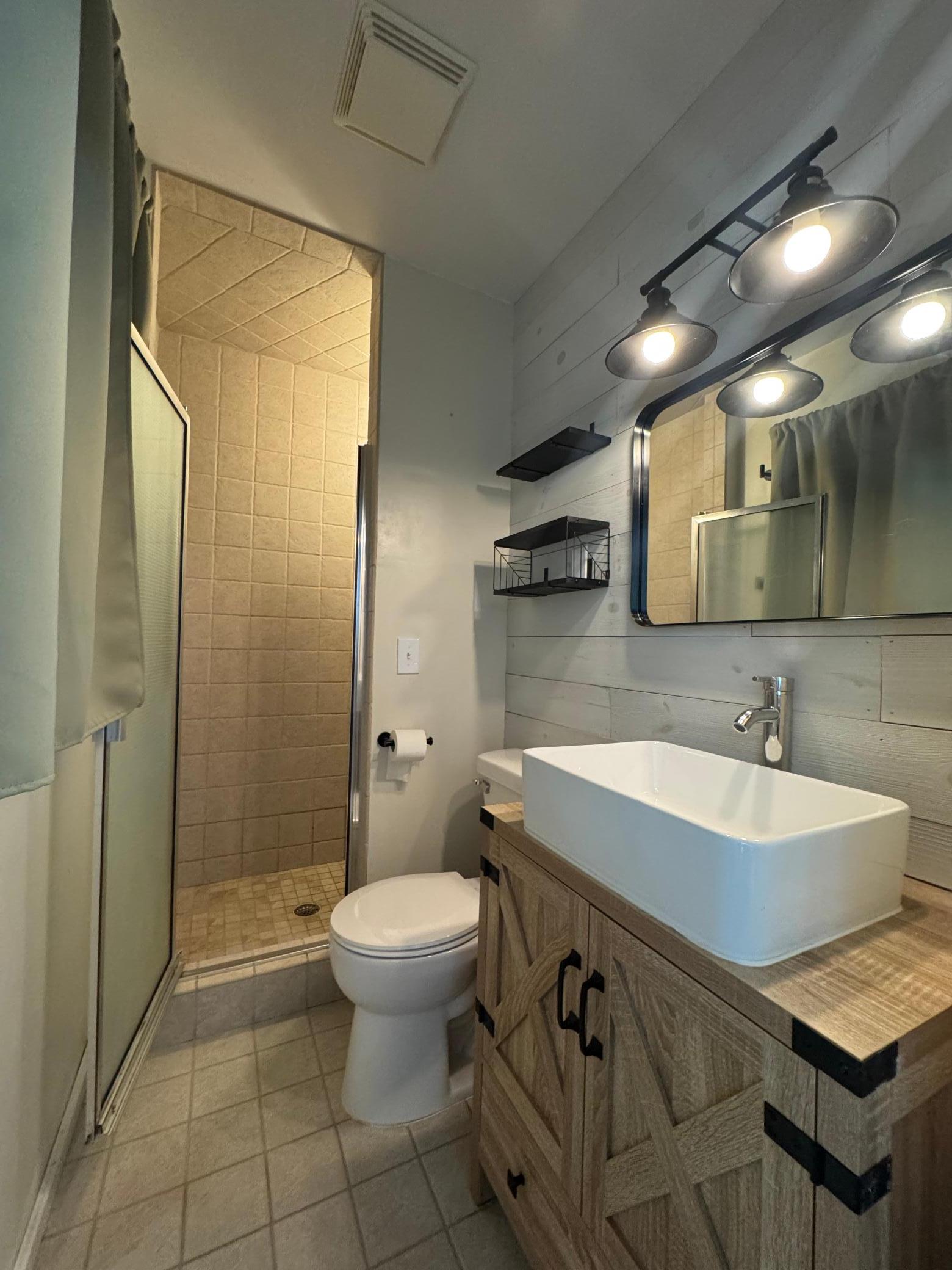 3/4 guest bath