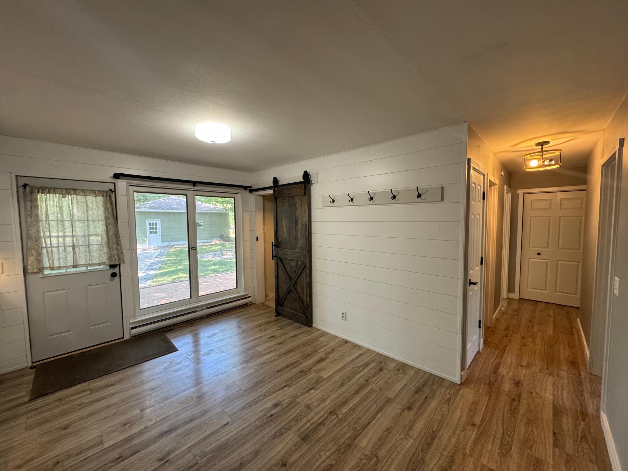 shiplap with barn door
