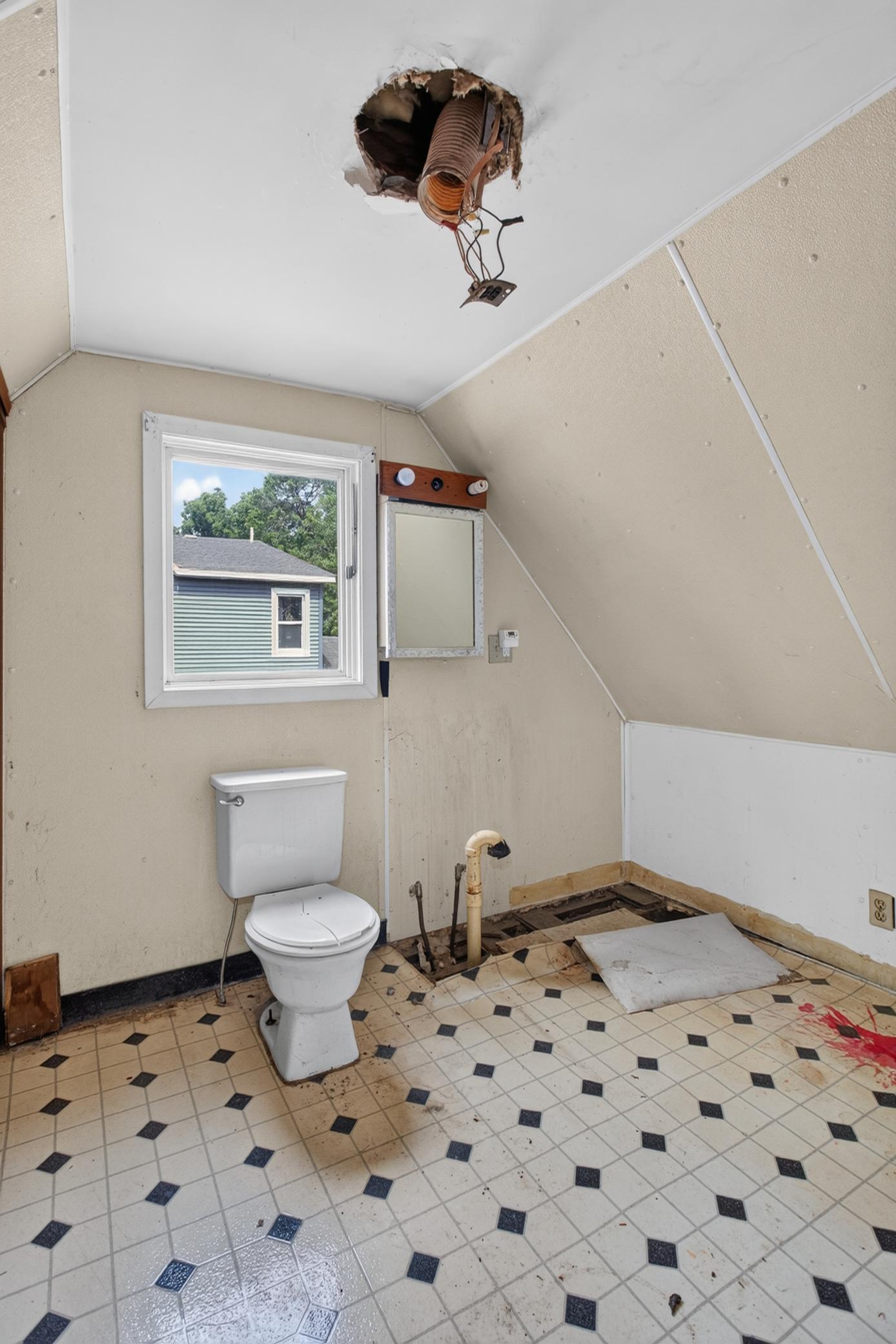 Upstairs Bathroom