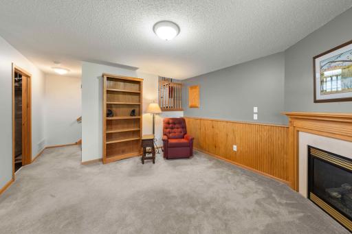 Family room v2.jpg