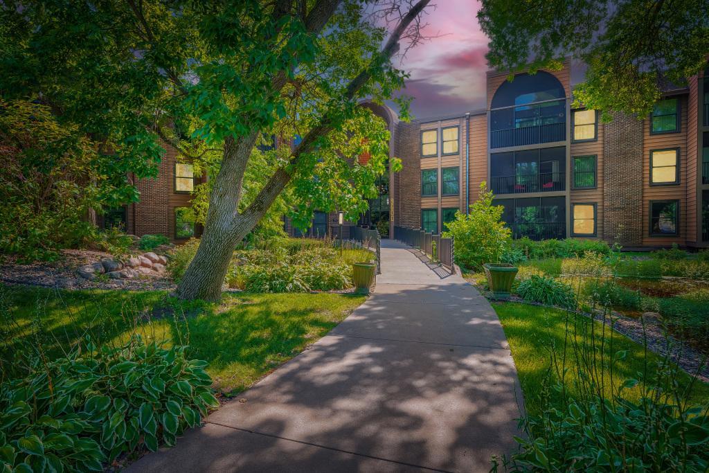 Building and grounds are very well maintained.