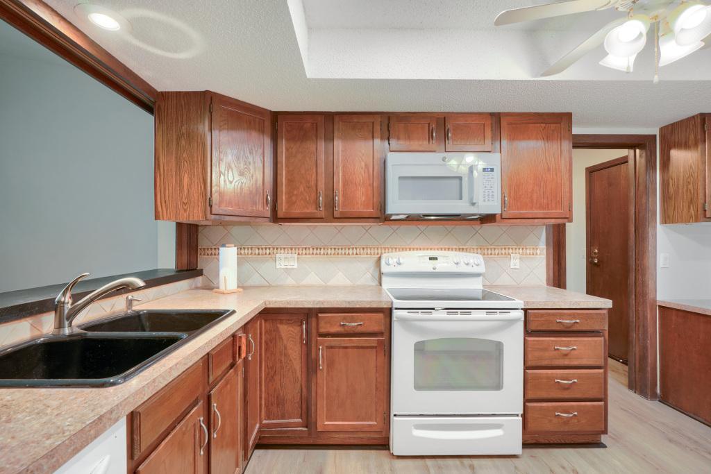 Abundant cabinet and counter space in this kitchen