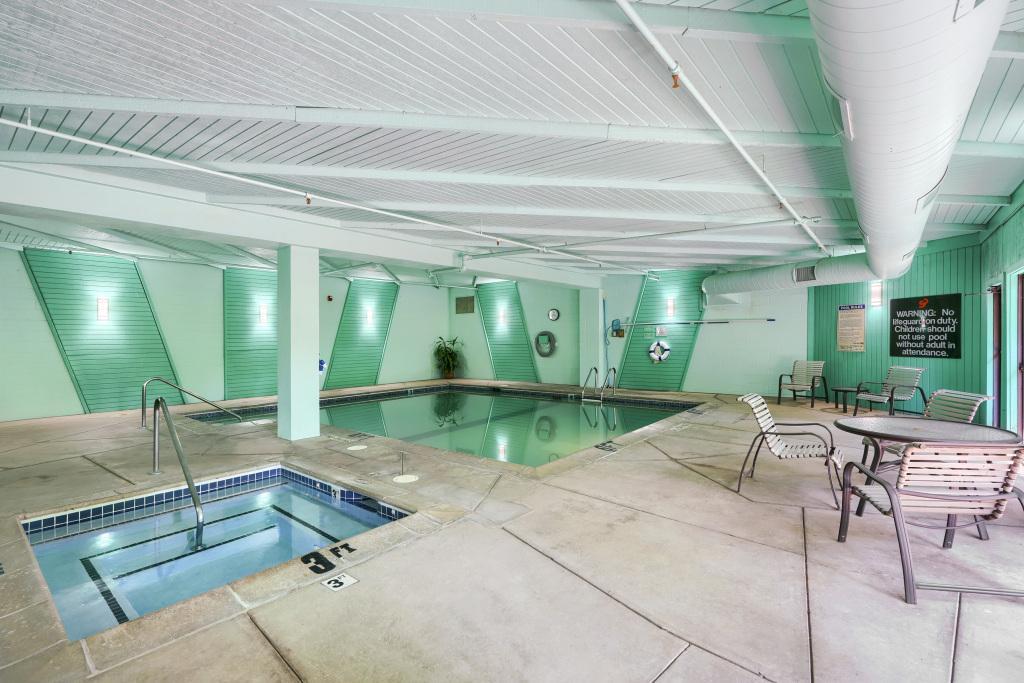 Beautiful indoor pool and hot tub. A fun spot for yourself, friends or the grandkids!