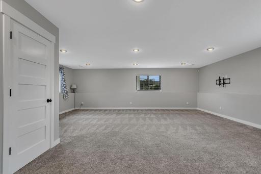 1012 26th Street Loop, Sartell, MN 56377