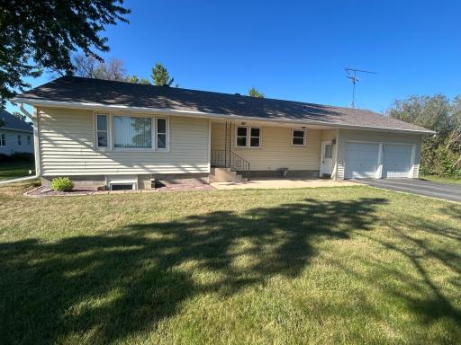 2425 East Avenue, Worthington, MN 56187