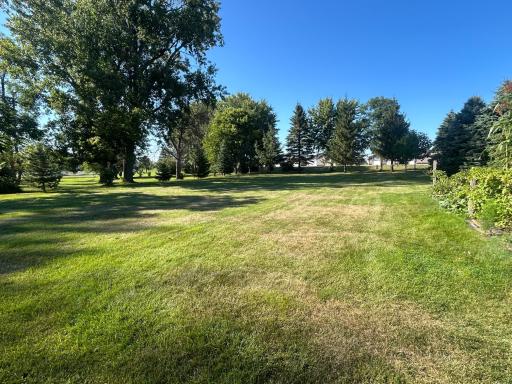 2425 East Avenue, Worthington, MN 56187