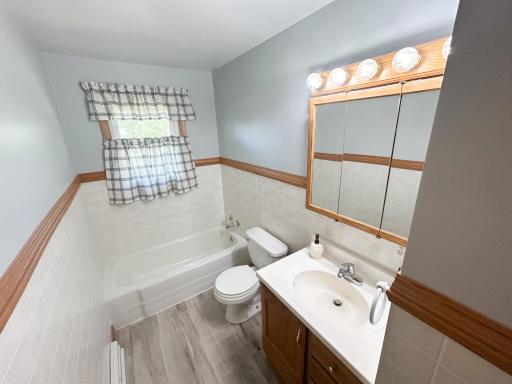 2425 East Avenue, Worthington, MN 56187