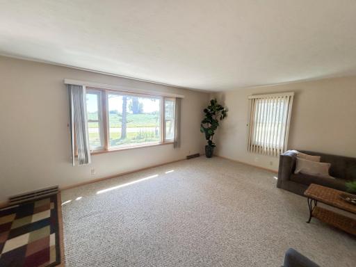 2425 East Avenue, Worthington, MN 56187