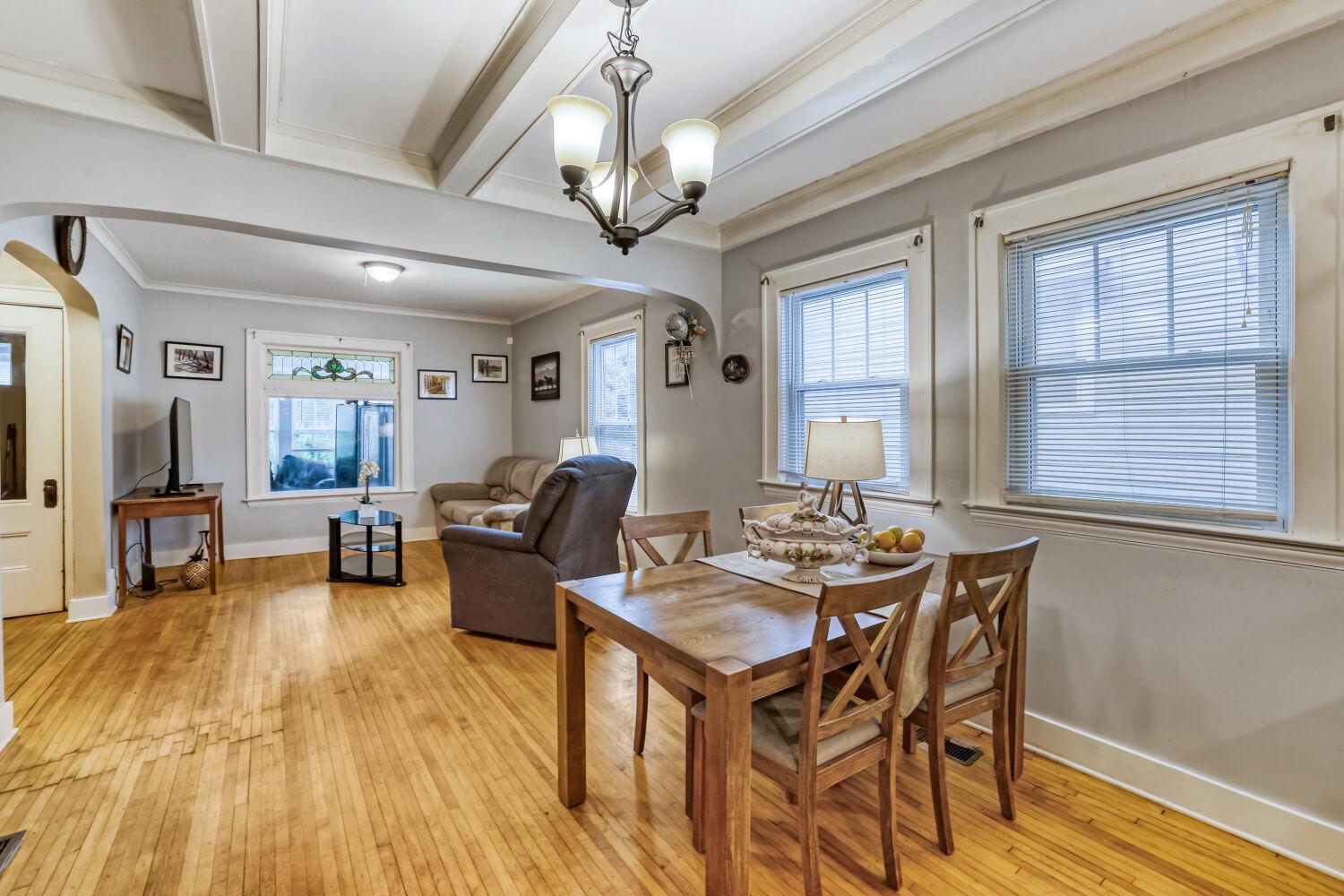 3622 Longfellow Ave - Web Quality - 011 - 11 Dining Room.jpg
