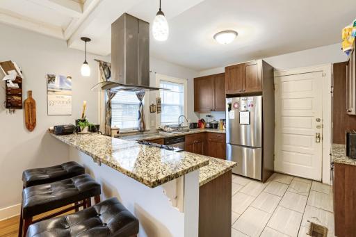 3622 Longfellow Ave - Web Quality - 016 - 16 Kitchen.jpg