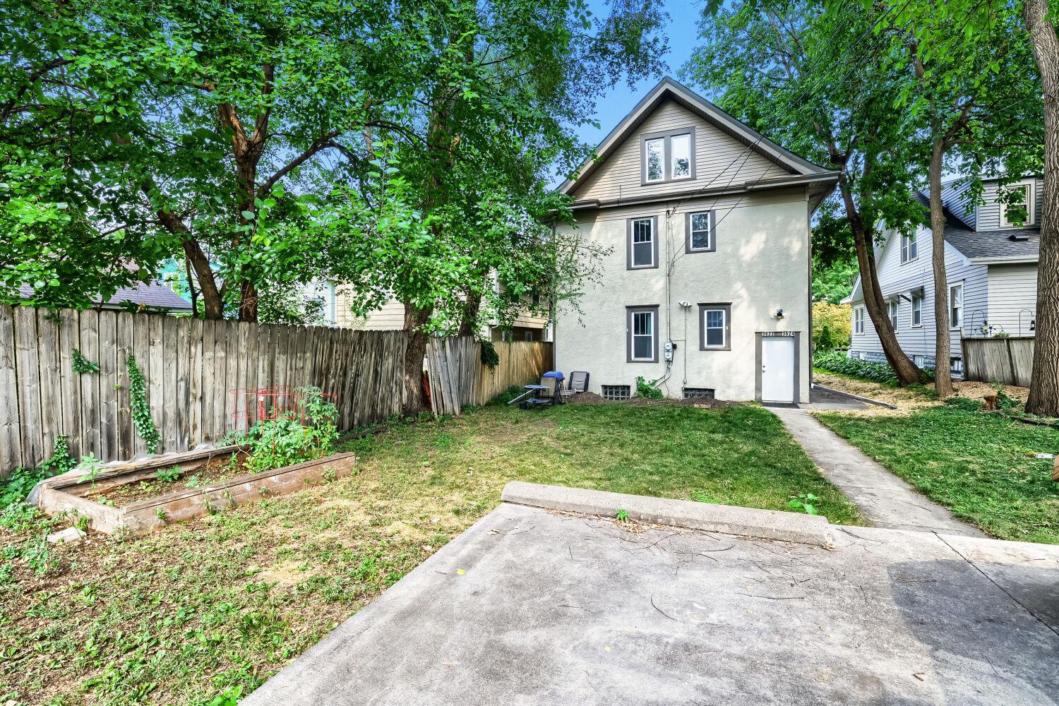 3622 Longfellow Ave - Web Quality - 029 - 29 Exterior Rear.jpg