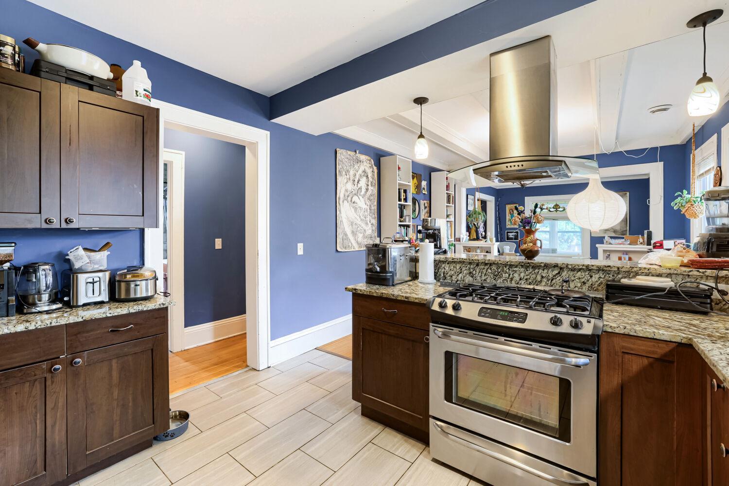 3622 Longfellow Ave - Web Quality - 021 - 21 Kitchen.jpg