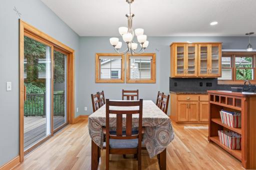 Main level dining area