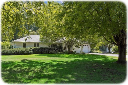 Photo for 12915 Lone Oak Drive, Minnetonka, MN 55305 - listing #7130127 12915 Lone Oak Drive, Minnetonka, MN 55305