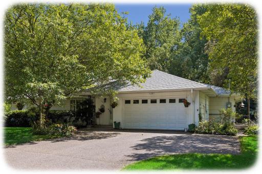 12915 Lone Oak Drive, Minnetonka, MN 55305