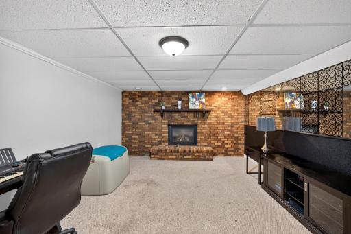967 16 1/4 Street SE, Rochester, MN 55904