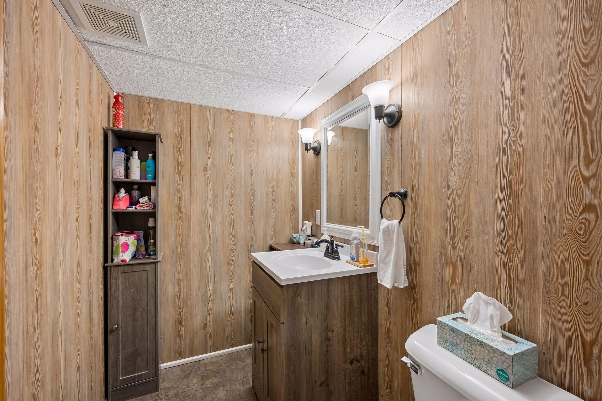 Lower level half bath