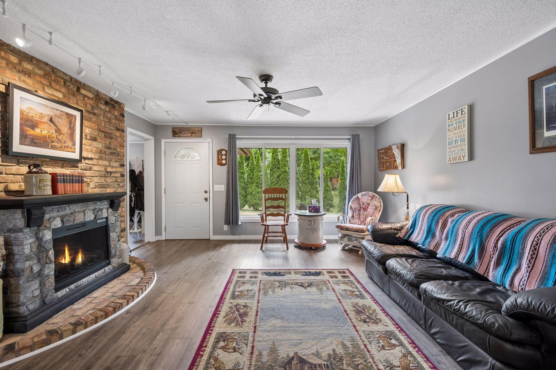This is the main level family room
