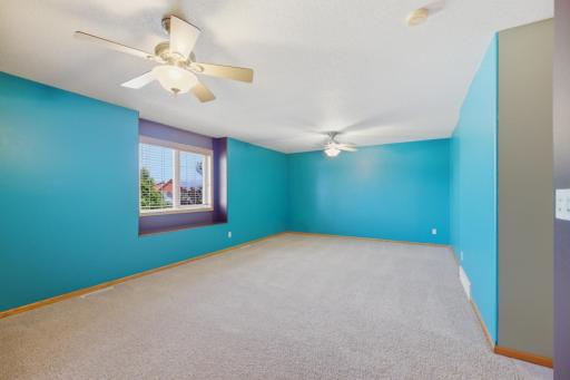 507 19th Avenue W, West Fargo, ND 58078
