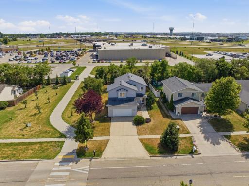 507 19th Avenue W, West Fargo, ND 58078