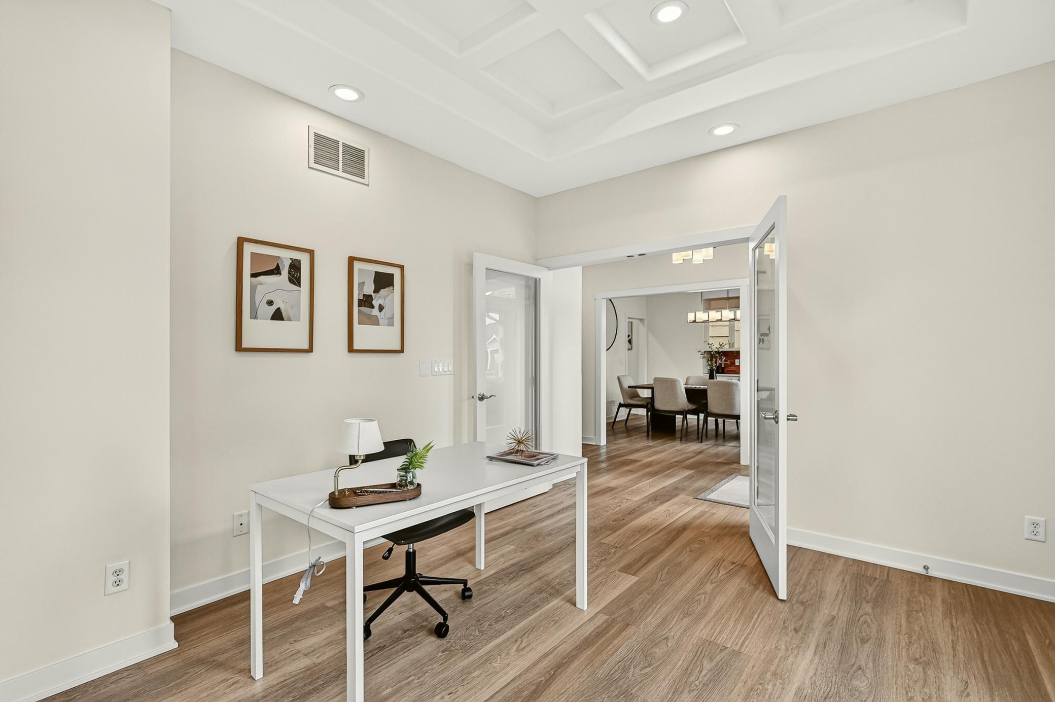 Bedroom/office