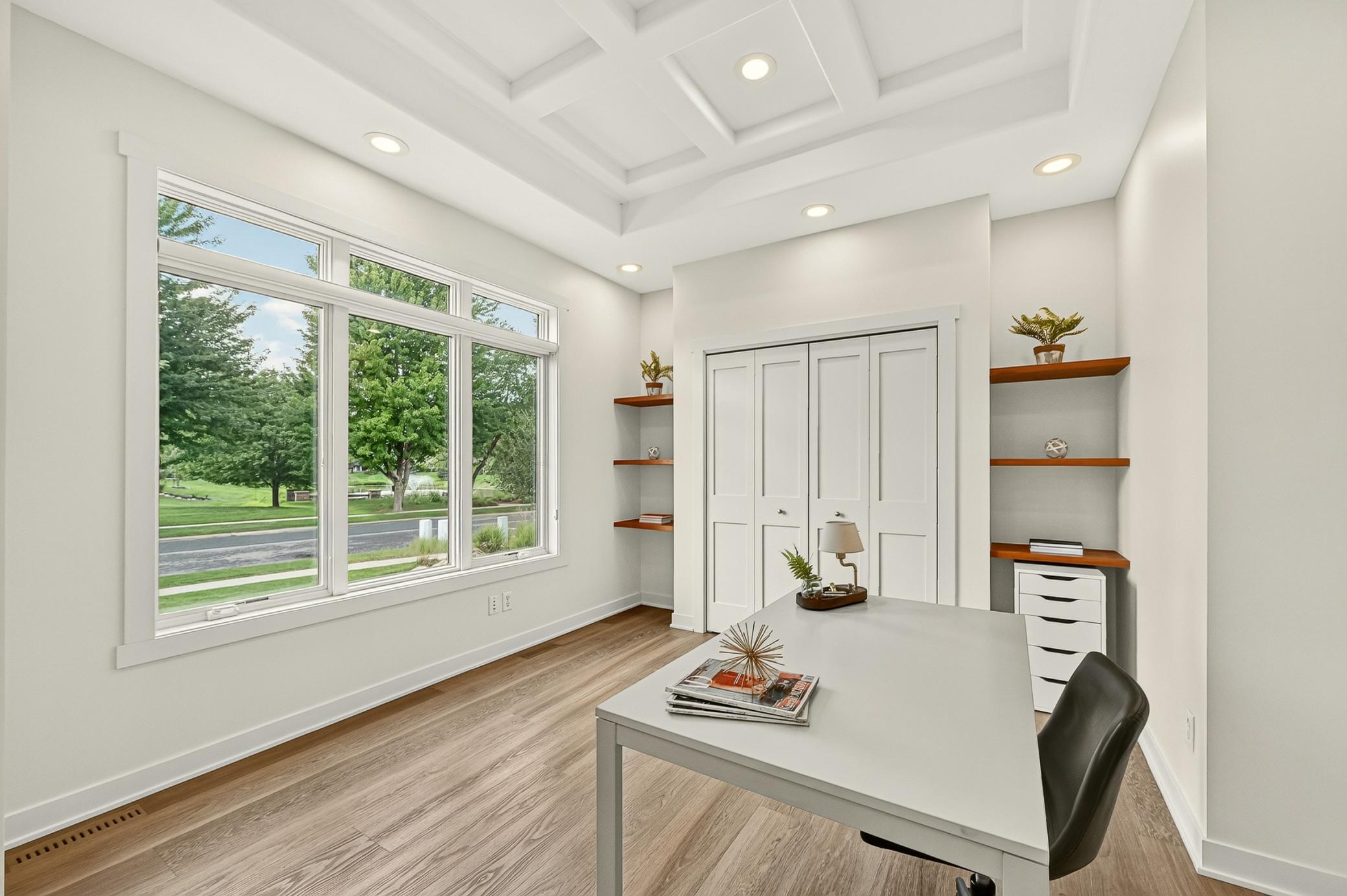 Bedroom/office