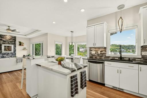 4010 Autumn Lake Court SW, Rochester, MN 55902