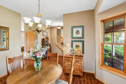 8906 Almquist Way, Inver Grove Heights, MN 55077