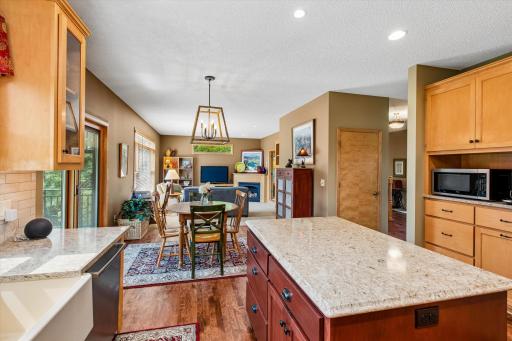 8906 Almquist Way, Inver Grove Heights, MN 55077
