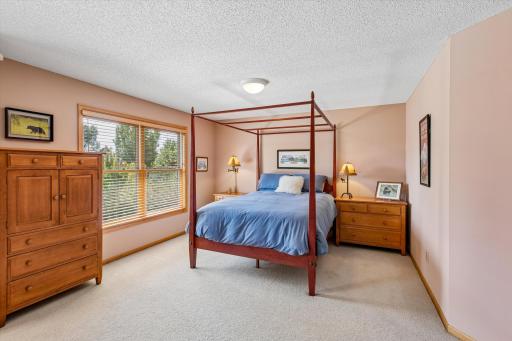 8906 Almquist Way, Inver Grove Heights, MN 55077