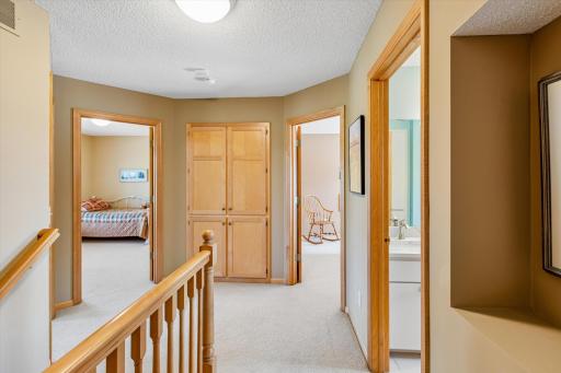 8906 Almquist Way, Inver Grove Heights, MN 55077