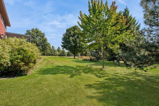 8906 Almquist Way, Inver Grove Heights, MN 55077