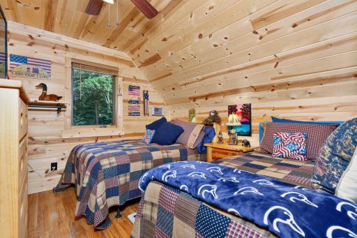 Upper Bedroom1