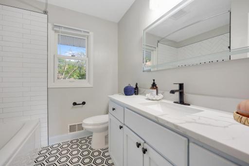 6435 Vincent Avenue S, Richfield, MN 55423