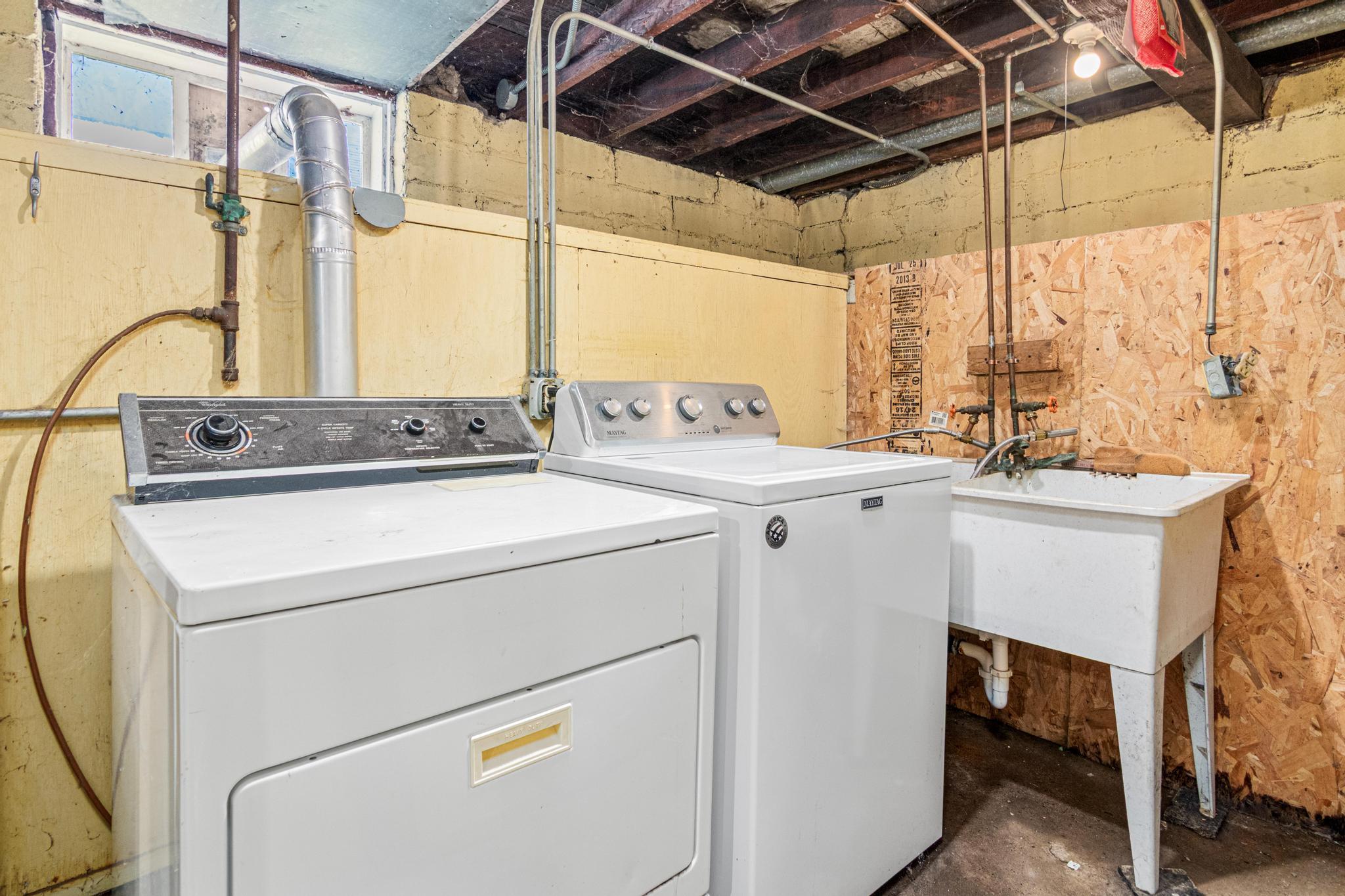 3542 N Aldrich Avenue-19.jpg