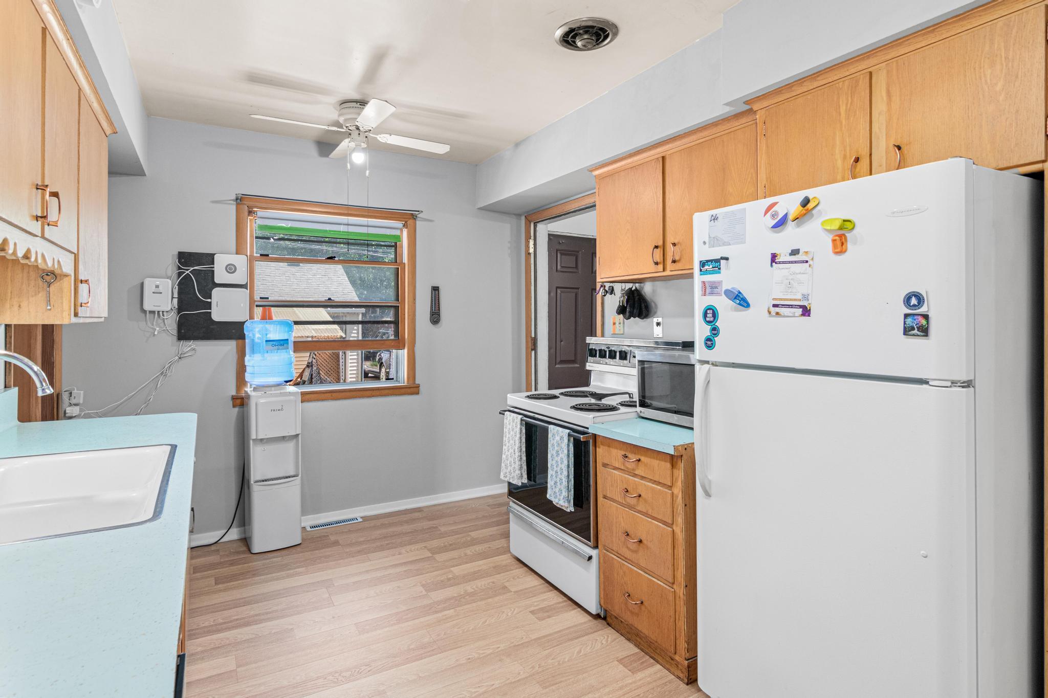 3542 N Aldrich Avenue-13.jpg