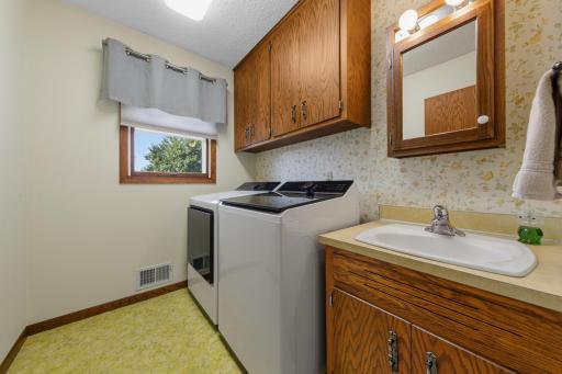 127 Woodcrest Terrace, Le Sueur, MN 56058