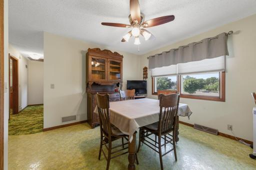 127 Woodcrest Terrace, Le Sueur, MN 56058