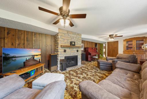 127 Woodcrest Terrace, Le Sueur, MN 56058