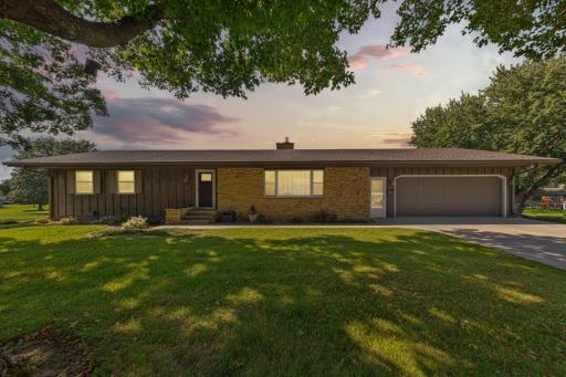127 Woodcrest Terrace, Le Sueur, MN 56058