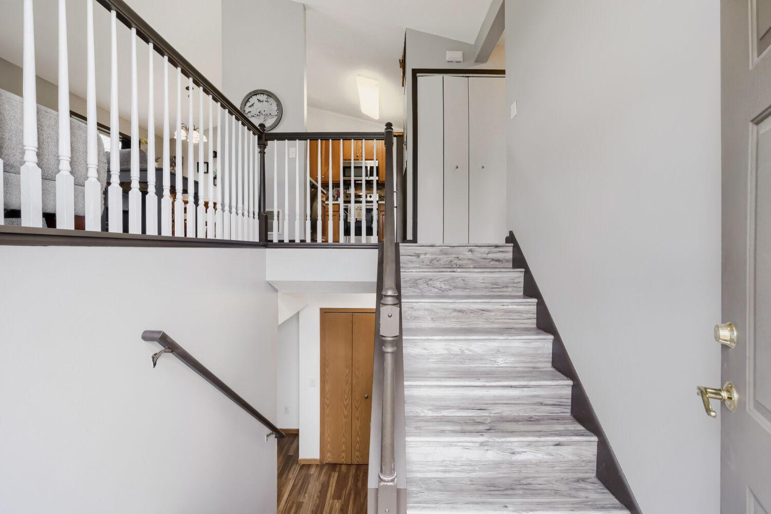 Splint entry with new flooring throughout.